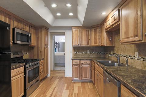 1695 Eucalyptus Dr, Solvang, CA 93463 photo 2