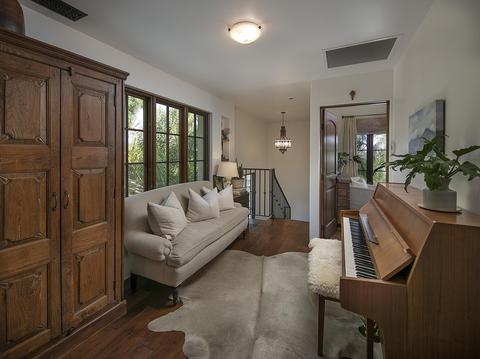 241 E Mountain Dr, Santa Barbara, CA 93108 photo 12