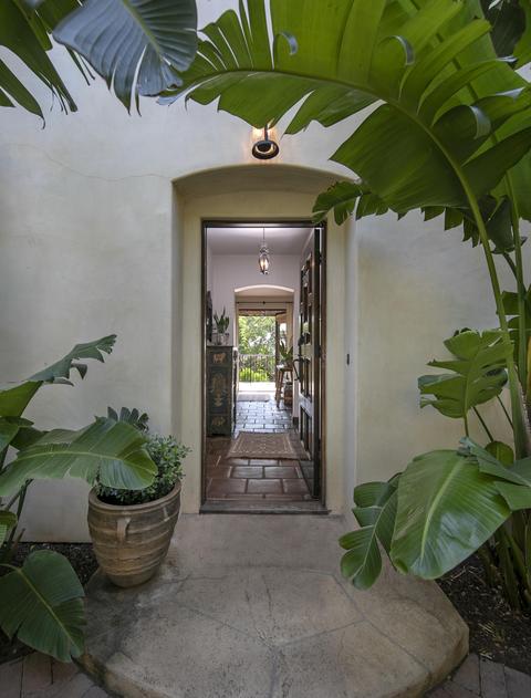 241 E Mountain Dr, Santa Barbara, CA 93108 photo 3