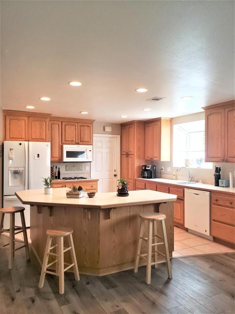 1536 W Pine Ave, Lompoc, CA 93436 photo 4