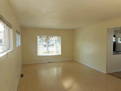 314 S G St, Lompoc, CA 93436 photo 2