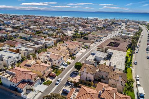5214 Driftwood St, Oxnard, CA 93035 photo 2