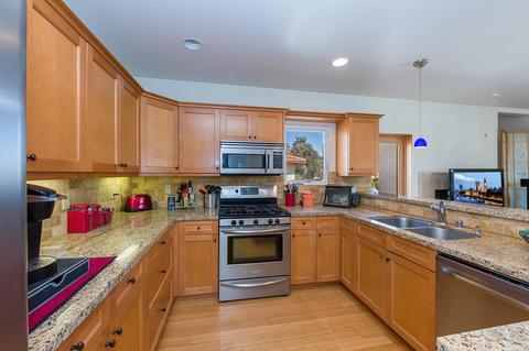 5214 Driftwood St, Oxnard, CA 93035 photo 4