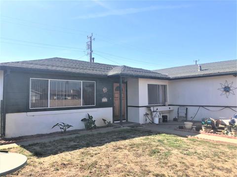 816 W Nectarine Ave, Lompoc, CA 93436 photo 2
