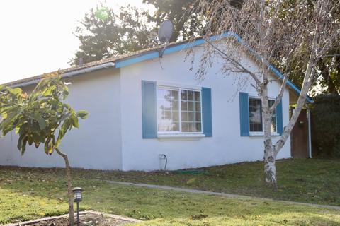 1308 E Chestnut Ave, Lompoc, CA 93436 photo 2