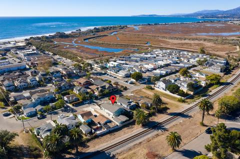 4740 4th St, Carpinteria, CA 93013 photo 3