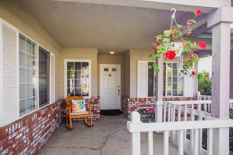137 Gerard Dr, Goleta, CA 93117 photo 2