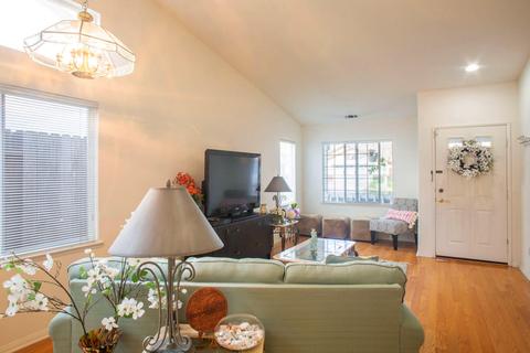 137 Gerard Dr, Goleta, CA 93117 photo 5