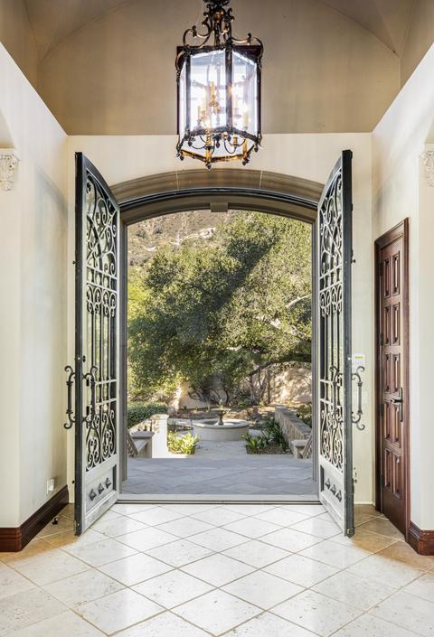 830 Park Ln, Montecito, CA 93108 photo 3