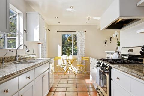 2139 Modoc Rd, Santa Barbara, CA 93101 photo 9