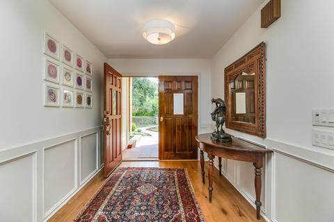 815 Canada St, Ojai, CA 93023 photo 3