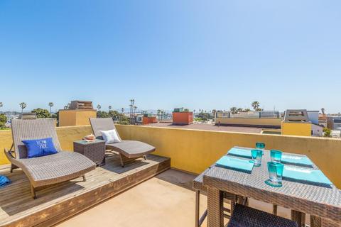 3525 Sunset Ln, Oxnard, CA 93035 photo 2