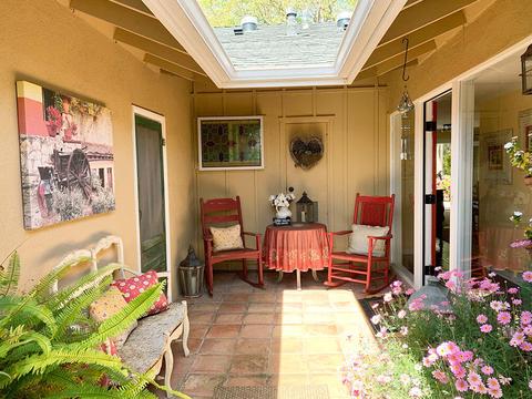 1413 Sterling Ave, Carpinteria, CA 93013 photo 2