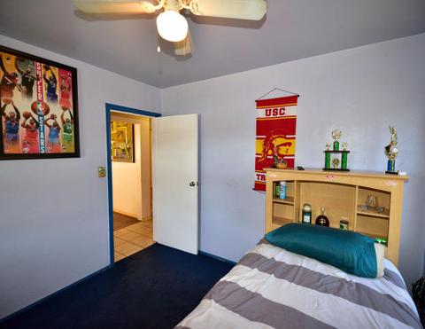 524 S Taper Ave, Compton, CA 90220 photo 3