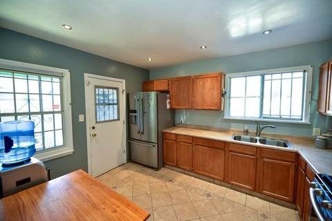 524 S Taper Ave, Compton, CA 90220 photo 8