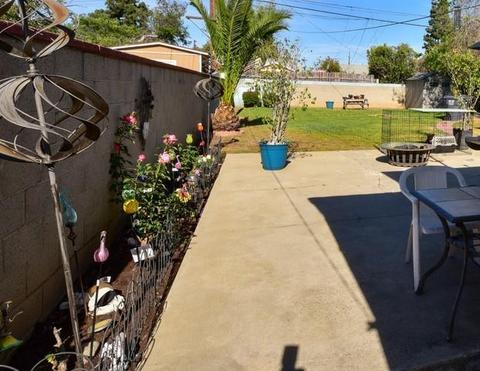 524 S Taper Ave, Compton, CA 90220 photo 11
