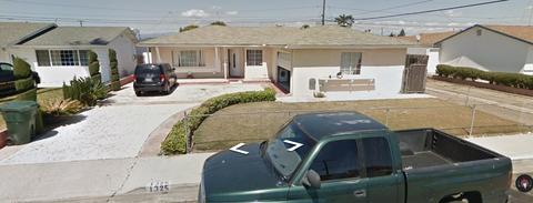 1325 Spruce St, Oxnard, CA 93033 photo 1