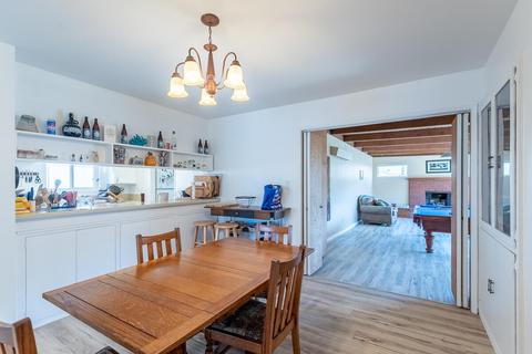 1304 E Olive Ave, Lompoc, CA 93436 photo 9