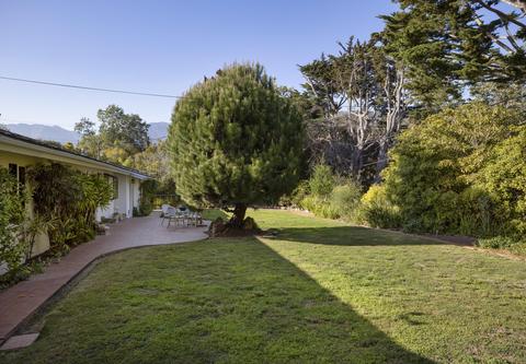 146 Serafin St, Carpinteria, CA 93013 photo 5