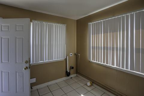 239 S B St, Lompoc, CA 93436 photo 21