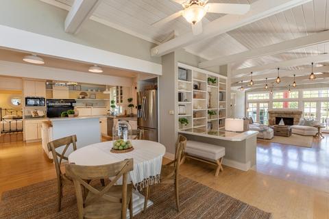 216 Ocean View Ave, Carpinteria, CA 93013 photo 3