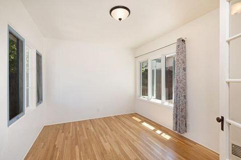 428 E Islay St, Santa Barbara, CA 93101 photo 8