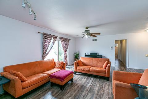 321 N V St, Lompoc, CA 93436 photo 8