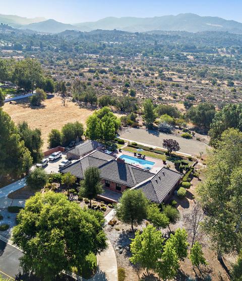 12386 Linda Flora Dr, Ojai, CA 93023 photo 4