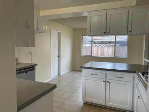 7572 Hempstead Ave, Goleta, CA 93117 photo 6