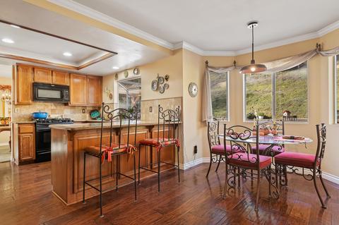 739 Via Alcazar, Camarillo, CA 93010 photo 18