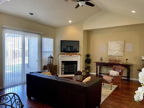 512 Palomar Cir, Lompoc, CA 93436 photo 3