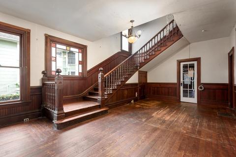 528 Brinkerhoff Ave, Santa Barbara, CA 93101 photo 4