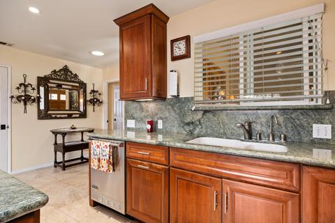 56 Surrey Pl, Goleta, CA 93117 photo 15