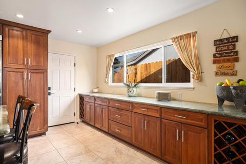 56 Surrey Pl, Goleta, CA 93117 photo 17