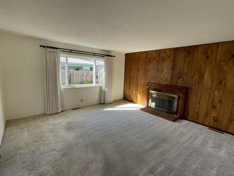 805 E Pine Ave, Lompoc, CA 93436 photo 9