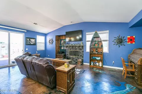 521 S Z St, Lompoc, CA 93436 photo 4
