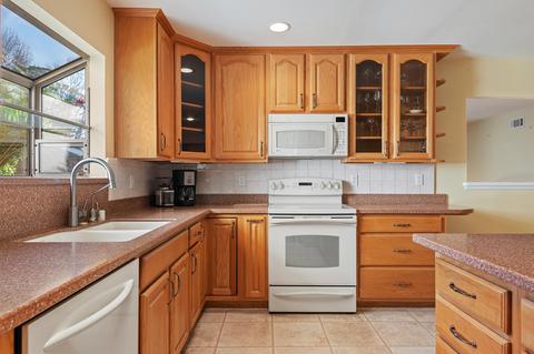 5524 Somerset Dr, Goleta, CA 93111 photo 8