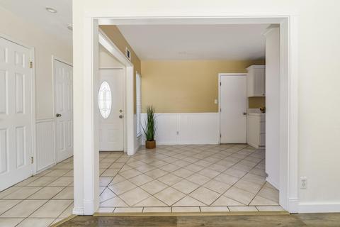 517 S R St, Lompoc, CA 93436 photo 10