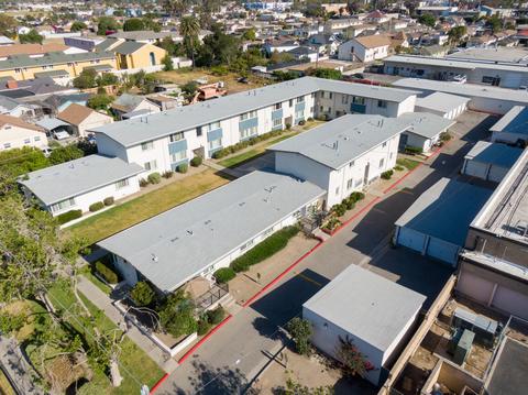 125 W Hill St, Oxnard, CA 93033 photo 1