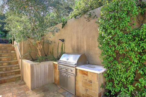 320 E Mountain Dr, Santa Barbara, CA 93108 photo 22