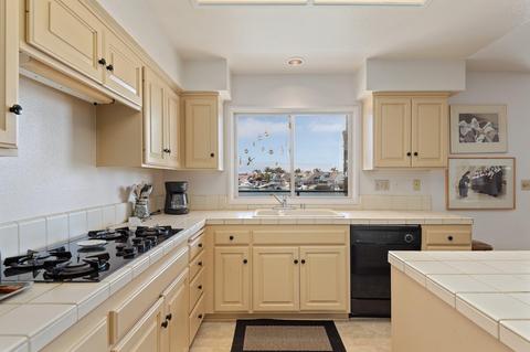 4242 Harbour Island Ln, Oxnard, CA 93035 photo 18