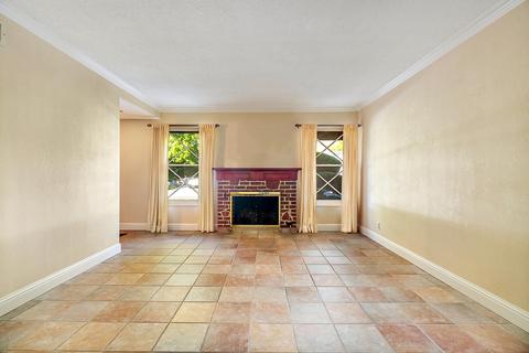 325 Amherst Pl, Lompoc, CA 93436 photo 4