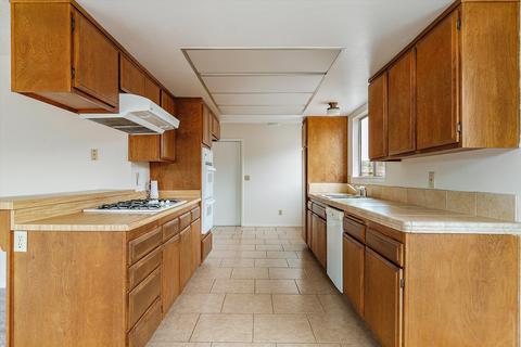 205 E Barton Ave, Lompoc, CA 93436 photo 8