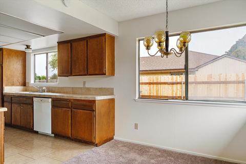 205 E Barton Ave, Lompoc, CA 93436 photo 6