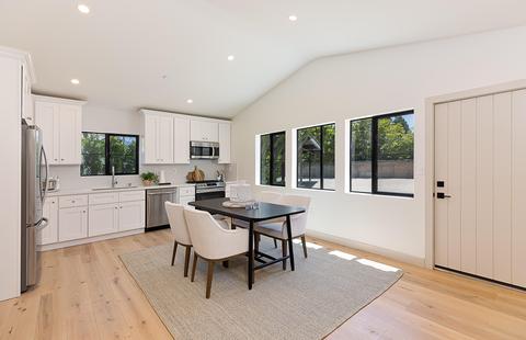 1114 Linden Ave, Carpinteria, CA 93013 photo 2