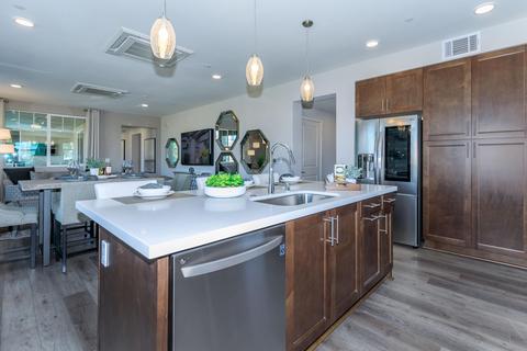 2840 Wagon Wheel Rd #302, Oxnard, CA 93036 photo 5