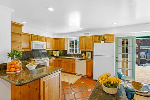 4637 9th St, Carpinteria, CA 93013 photo 9