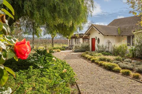 4892 Hapgood Rd, Lompoc, CA 93436 photo 1