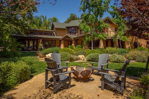 11 Oak Dr, Ojai, CA 93023