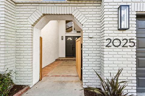 2025 Victoria Ave, Oxnard, CA 93035 photo 2